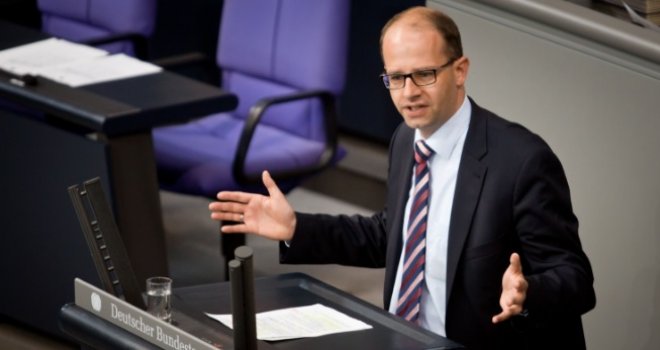 Brand: Tražio sam od Vlade Njemačke da kazni Dodika