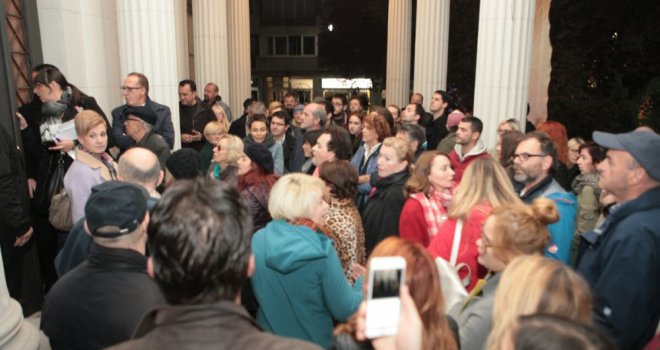 PREMIJER KONAKOVIĆ: MESS je sam sebi zabranio predstavu, analizirat ćemo njihov rad!