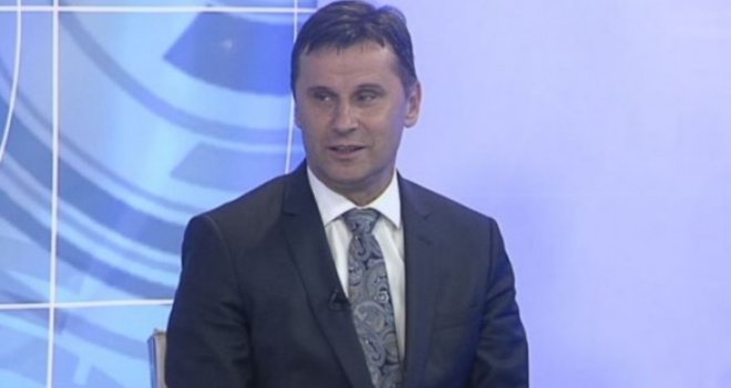 Novalić začuđen: Odnosi u Vladi FBiH savršeno funkcioniraju!