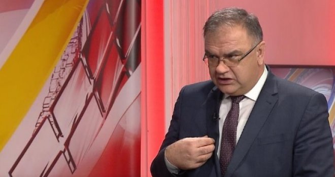 Ivanić o otvaranju trotoara: Ni 'Nadrealistima' ne bi palo na pamet da se napravi ovakav cirkus!