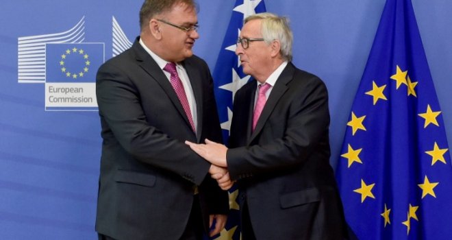 Ivanić, Hahn i Juncker razgovarali o evropskom putu BiH: Od 9. decembra nova faza