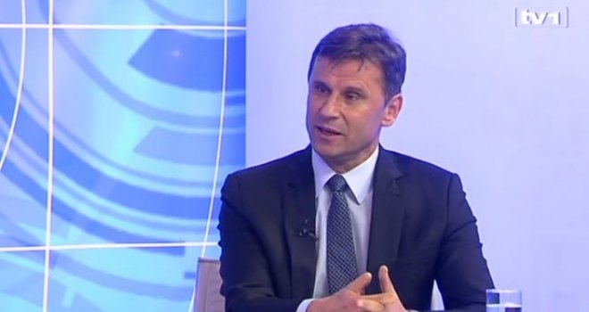 Premijer Novalić otvoreno pred kamerama: Više nikad niko bez konkursa neće biti zaposlen u BH Telecomu, Elektroprivredi ili...