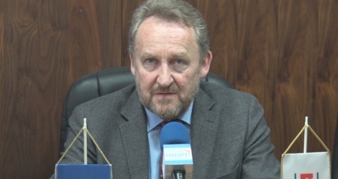 Izetbegović poručio Šepiću: Nije vrijeme za slabljenje Kluba SDA, u momentu kada smo pružili ruke jedni drugima