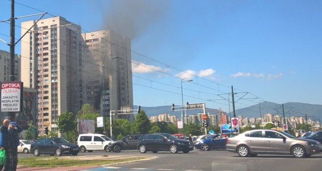 Panika na Otoci: Gorio stan u ulici Brčanska