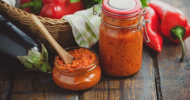 Ajvar 'za prste polizati': Nakon ovog recepta, nećete htjeti čuti ni za jedan drugi