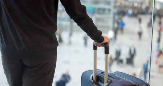 Rekordno iseljavanje iz BiH: EUROSTAT otkrio broj izdanih dozvola za rad u EU