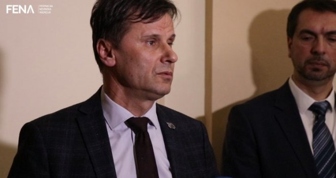 Fadil Novalić tvrdi: Plin neće poskupjeti 50 posto, to je medijska neistina!