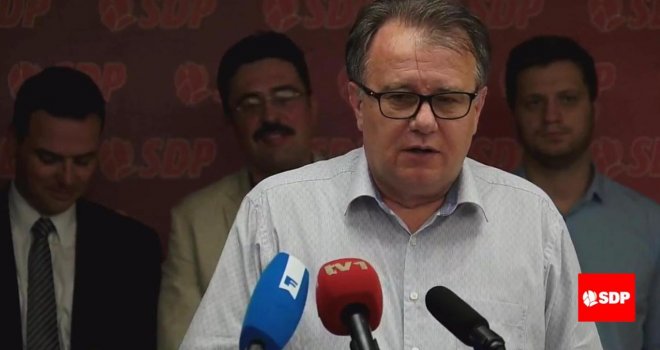 Uvjeravali su nas Zvizdić i Izetbegović  da neće doći do gradnje Pelješkog mosta, njihove su obmane naša nova sramota! 