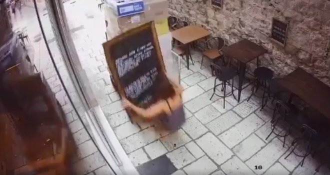 Dostavno vozilo zabilo se u ženu, pravo je čudo što dosad niko nije ozbiljnije stradao