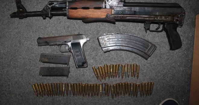 SIPA kod Vlasenice pronašla veću količinu naoružanja