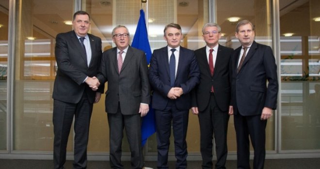 Detalji prve zajedničke posjete Briselu: Šta su Juncker i Hahn rekli Dodiku, Komšiću i Džaferoviću?