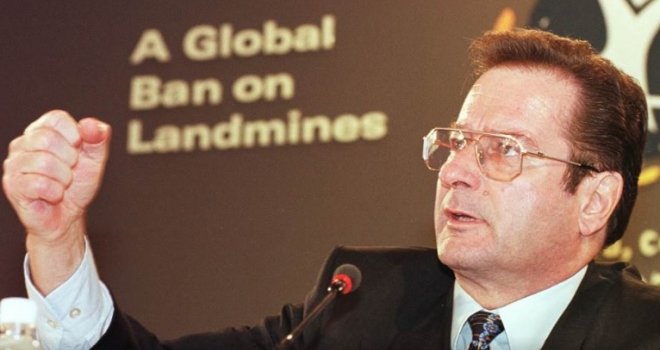 Preminuo Klaus Kinkel: Osjećao suodgovornost za genocid u Srebrenici