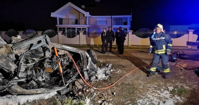 Poznat identitet 23-godišnjaka koji je izgorio u automobilu: Vraćao se s posla kada je sletio s puta...