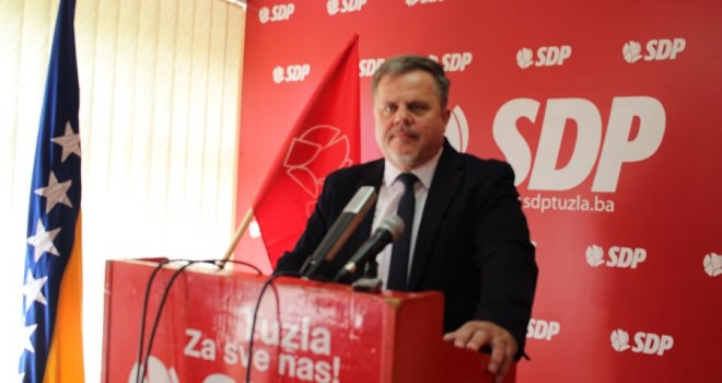 Zašto su Delić i Bijedić protiv Nikšića, Bećirovića i Imamovića, a za Lagumdžiju i koaliciju sa SDA