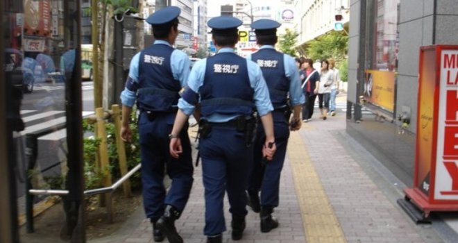 Strava u Japanu: Muškarac u napadu nožem ubio dvije osobe i 18 ranio, najvećim dijelom učenice