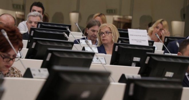 Završena rasprava o stanju u pravosuđu, glasanje o zaključcima na kraju sjednice