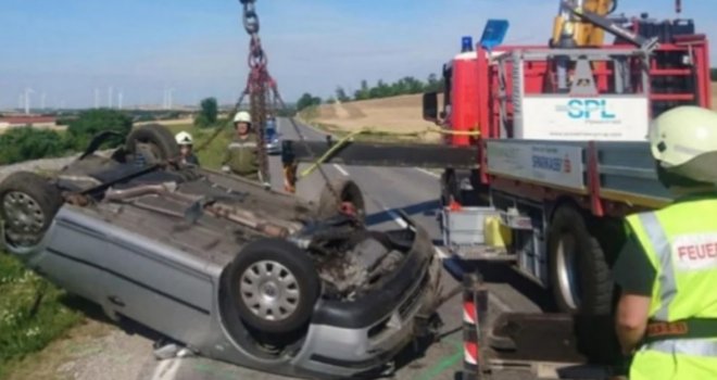 Mladić iz BiH poginuo u strašnoj nesreći: Izgubio kontrolu nad Golfom i skrenuo s ceste...