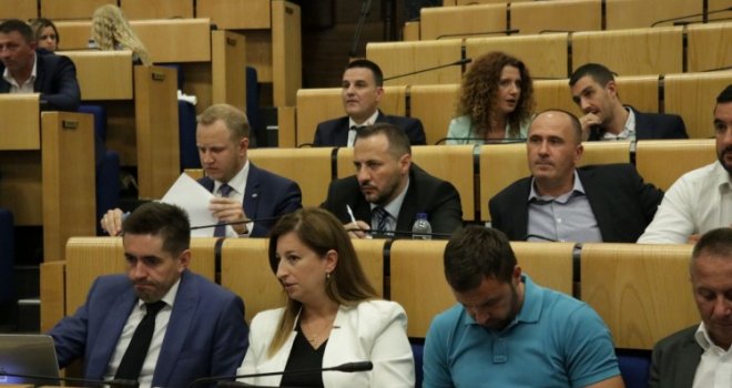 Prihvaćeno da delegati razmatraju po hitnoj proceduri tri zakonska rješenja