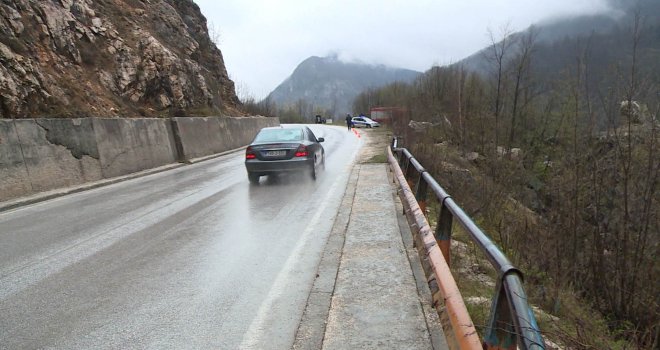 Ne zaboravite: Od danas obavezno posjedovanje zimske opreme, na ovim cestama obustavljen saobraćaj... 