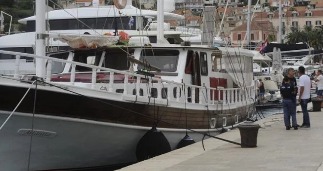 Iako je juni, na Hvaru sve liči na novembar: Noćenje sedam do osam eura!