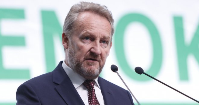 Izetbegović: Relaksirati odnose sa HDZ, postaviti granice Dodiku