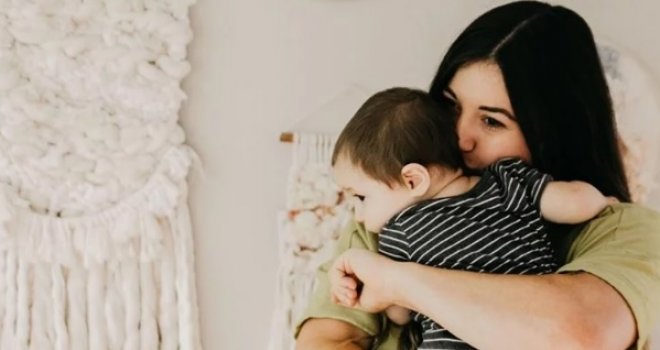 'Moj jednogodišnji sin se ugušio jedući muffin': Shrvana mama podijelila potresnu objavu, ali onda je otac iznio pravi uzrok...