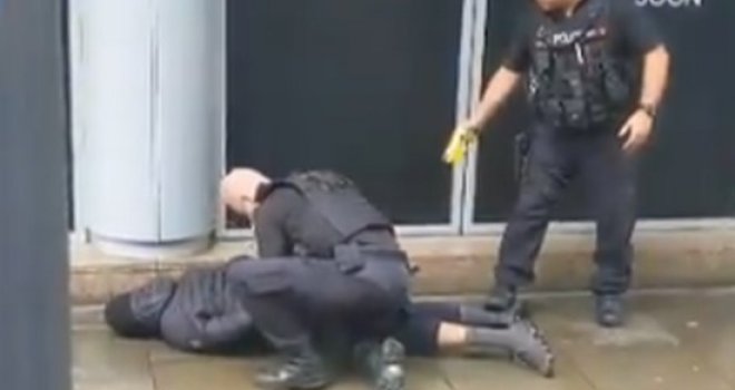 Napad u šoping centru u Manchesteru, ima ozlijeđenih