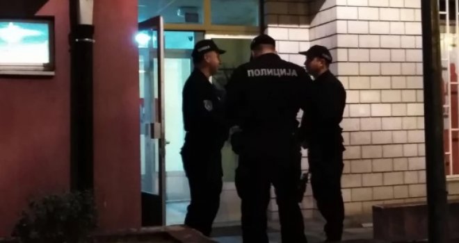 Danima držao tijelo djevojke u stanu, počeo se širiti nesnosan smrad, a onda je s drugovima odlučio da ga se riješi, ali...