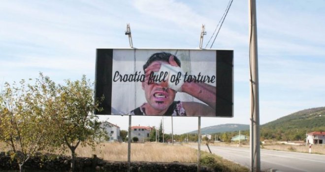 Uz granicu s BiH postavljeni jumbo plakati 'Hrvatska puna mučenja'