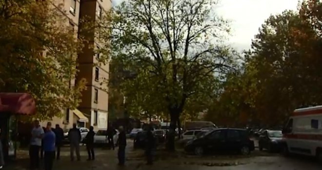 Sve se desilo u trenu: Majka odvela jedno dijete do vrtića, u povratku, ispred zgrade, drugog sina zatekla mrtvog