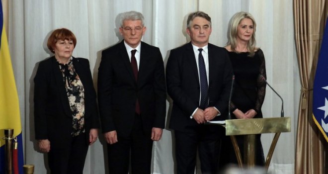 Džaferović i Komšić na svečanom prijemu čestitali Dan državnosti BiH: Narod je umoran od kriza i političkih prepucavanja