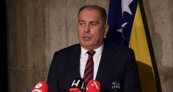 Mektić o borbi RS protiv korona virusa: Vidite sa njima u FBiH šta oni rade jer vi očigledno naopako delate!