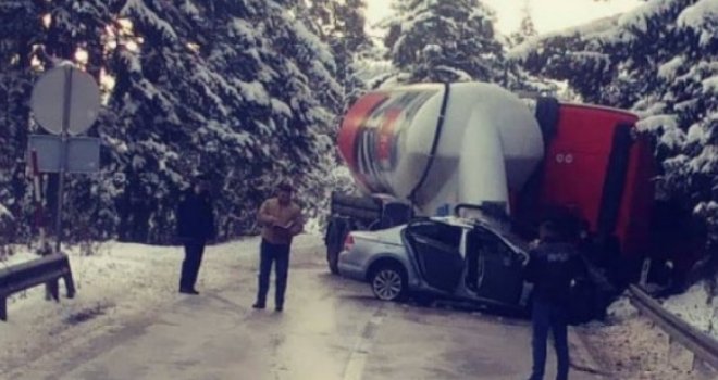 Tragična sudbina stradalih Bečića: Poveli jedinu unuku na doček Nove godine i podletjeli pod cisternu kod Olova