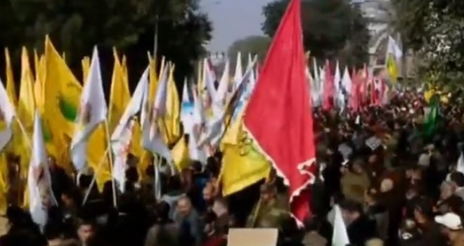 Trodnevna žalost: Hiljade ljudi na dženazi generala Qassema Soleimanija