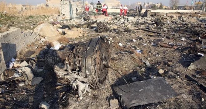 Novi detalji o padu aviona u Iranu: Dosegnuo 2.400 metara visine, uočio problem pa se vratio i zapalio!