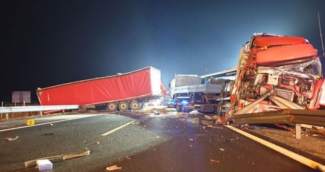 Trostruki sudar: Kamiondžija iz BiH napravio haos na autoputu u Sloveniji