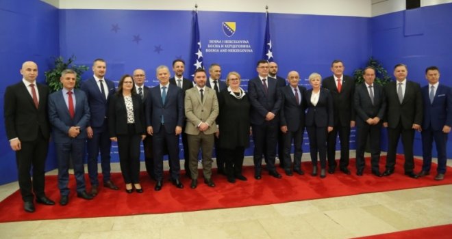 Ko savjetuje nove ministre: Košarac traži još 400.000 KM godišnje, među saradnicima i poznata imena