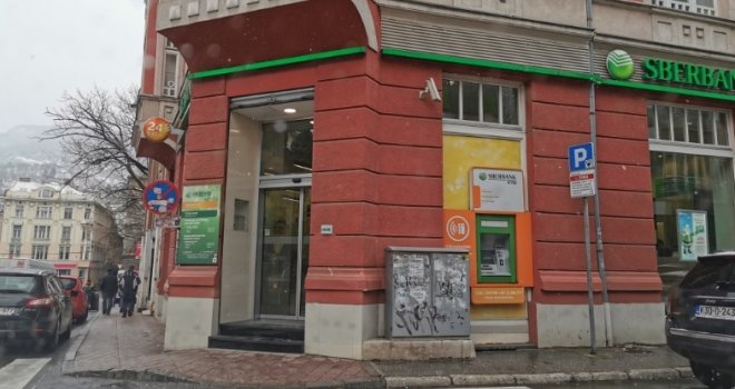 Dobro se pripremili: Pljačkaši Sberbanke su znali koliko novca ima u bankomatima