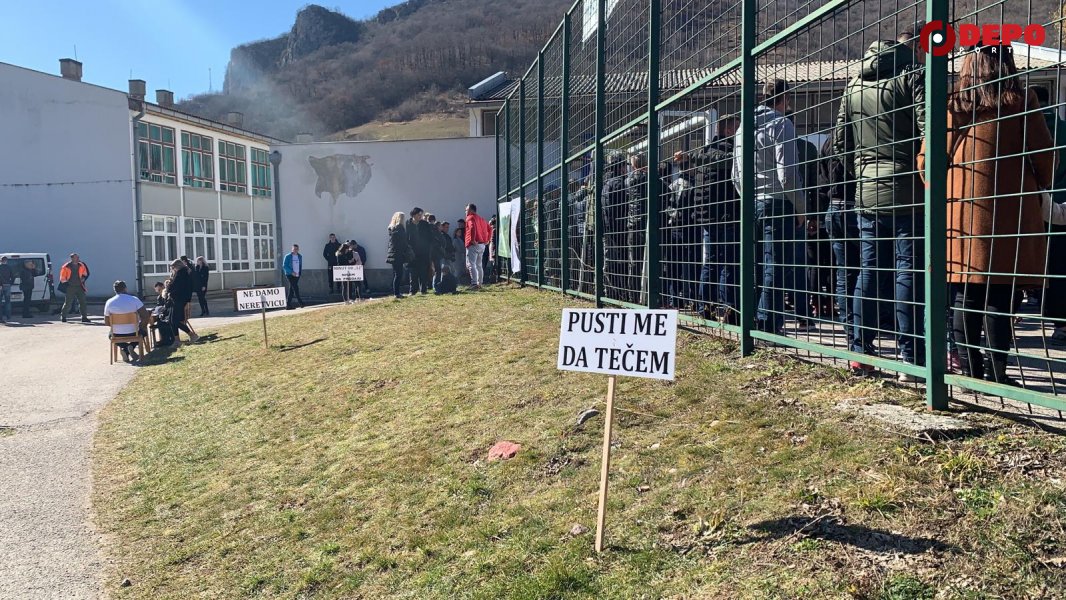 b0f27ee6-7260-4c2d-8715-01f417c60b3e