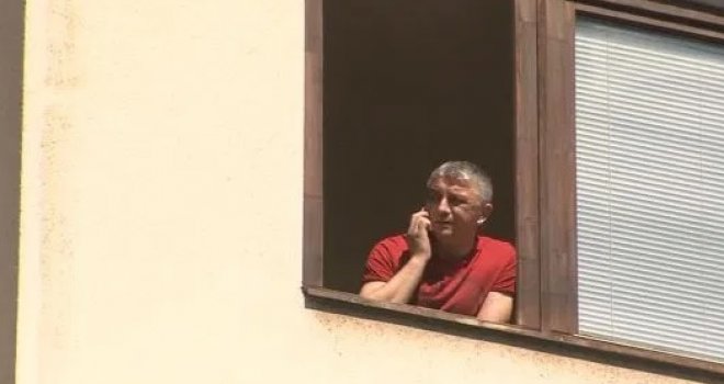 Savjetnik Fadila Novalića u samoizolaciji: Došao sam iz kritične zemlje, mjerim temperaturu...