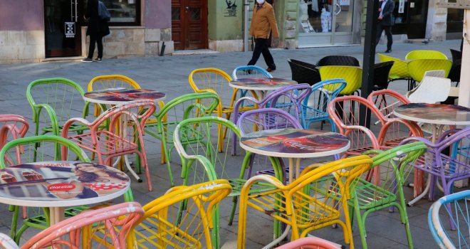 U Hercegovini veselo: Sarajevo se zatvara, u Mostaru najavljeni derneci