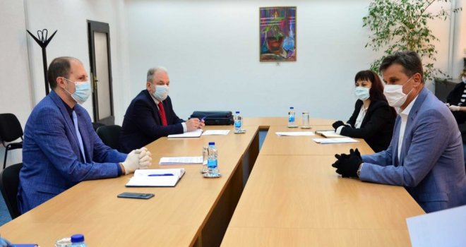 Novalić i Nenadić razgovarali o mjerama za ublažavanje negativnih ekonomskih posljedica, evo o čemu je bilo riječi