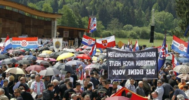 Ustaška koračnica u Sarajevu: 'Ustaška se vojska diže, za slobodu vodit rat, dok ne stigne sve do Drine, nit će klonut, nit će stat’