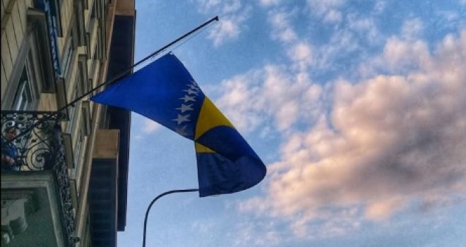 Mlinarević: Umro je najtalentiraniji pisac, šašavi dječak, boem, koji je pisao guleći dušu surovom iskrenošću...