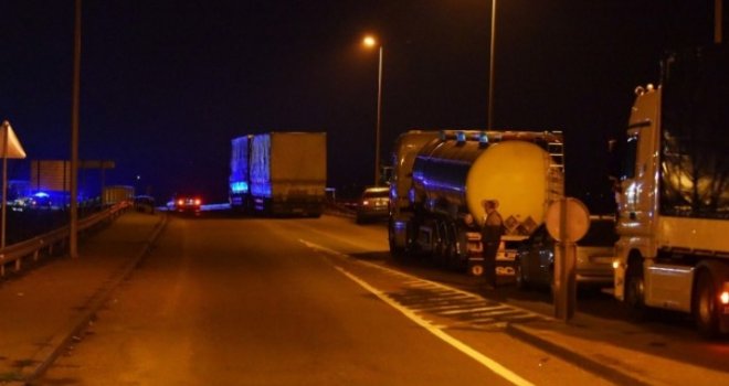 Tragedija u rano jutro: Žena poginula u teškoj nesreći