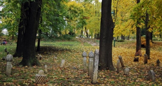 Manijak uhvaćen na djelu: Presreo djevojčice u Velikom parku i pokazivao im spolni organ