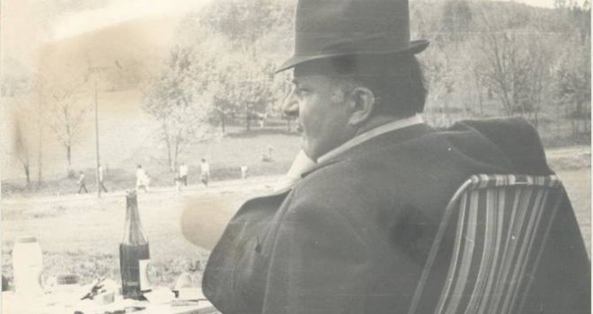 Kad mladi glumac Hasan Sušić kazuje tekstove Derviša Sušića