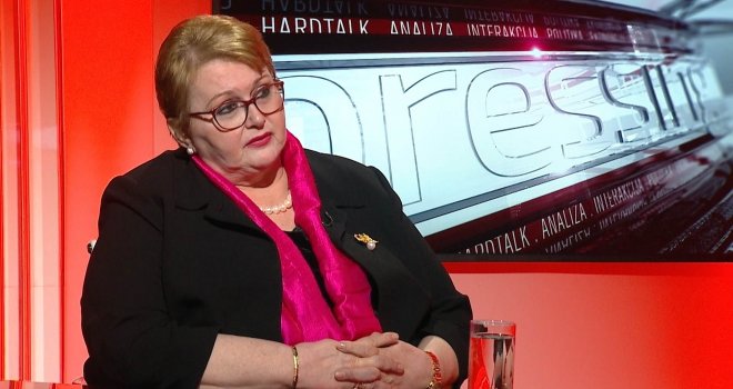 Bojim se da je to politička igra... Ako se dokaže tvrdnja o 3.000 lažnih viza za Pakistance, spremna sam odgovarati!