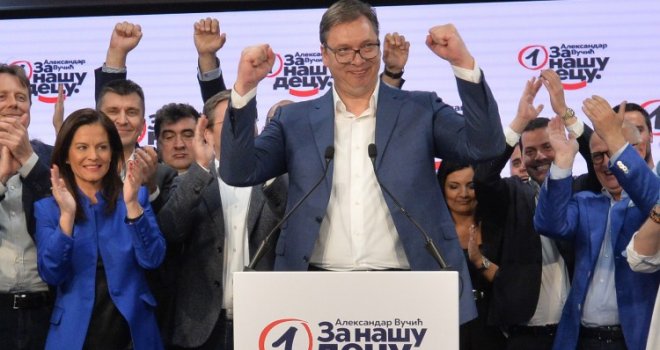 Vučić proglasio pobjedu, naprednjacima apsolutna većina u Skupštini Srbije