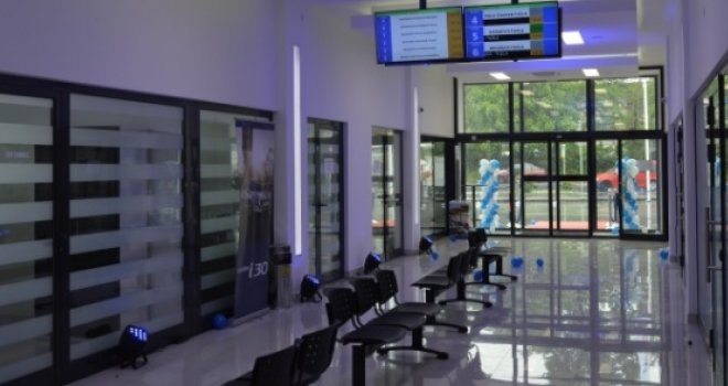 U Tuzli pronađen mrtav muškarac u autobusu